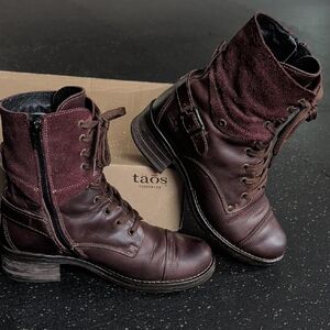 Taos Footwear Women's Burgundy and Brown Combat Boots